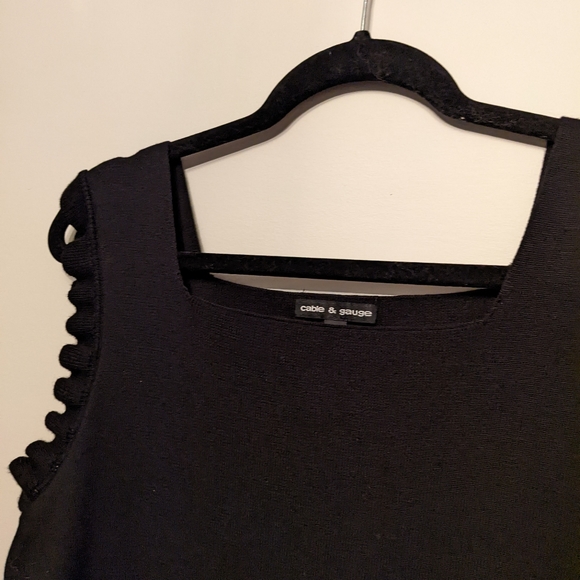 Ruffle sleeve tank top - Picture 2 of 2